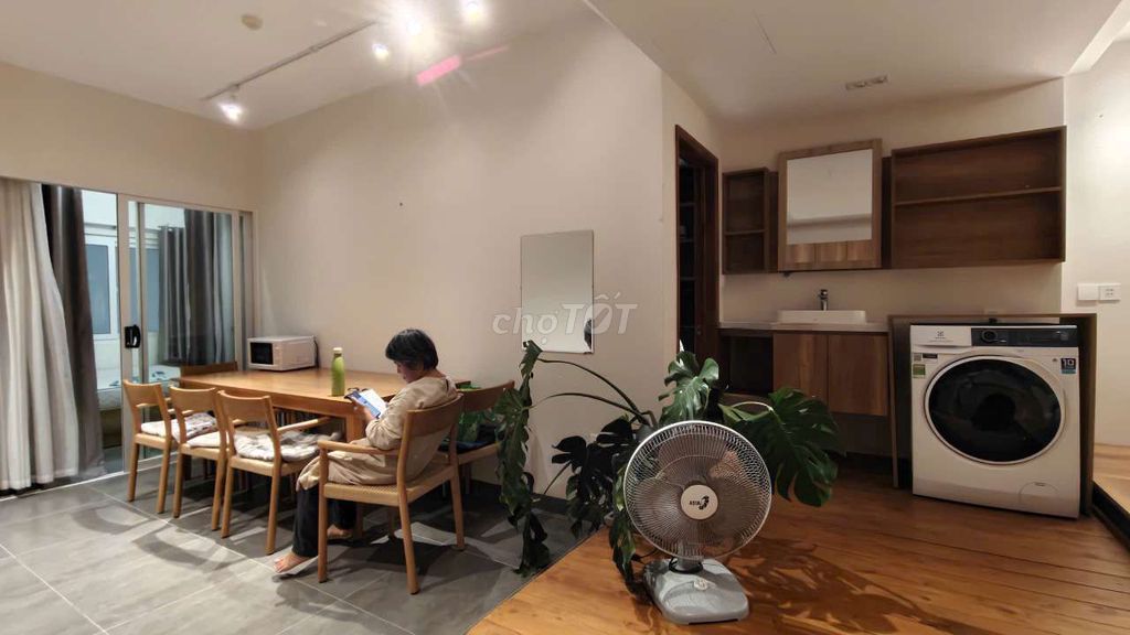 Роскошные апартаменты Muong Thanh Khanh Hoa 70 м2 с 1 спальней и 2 туалетом