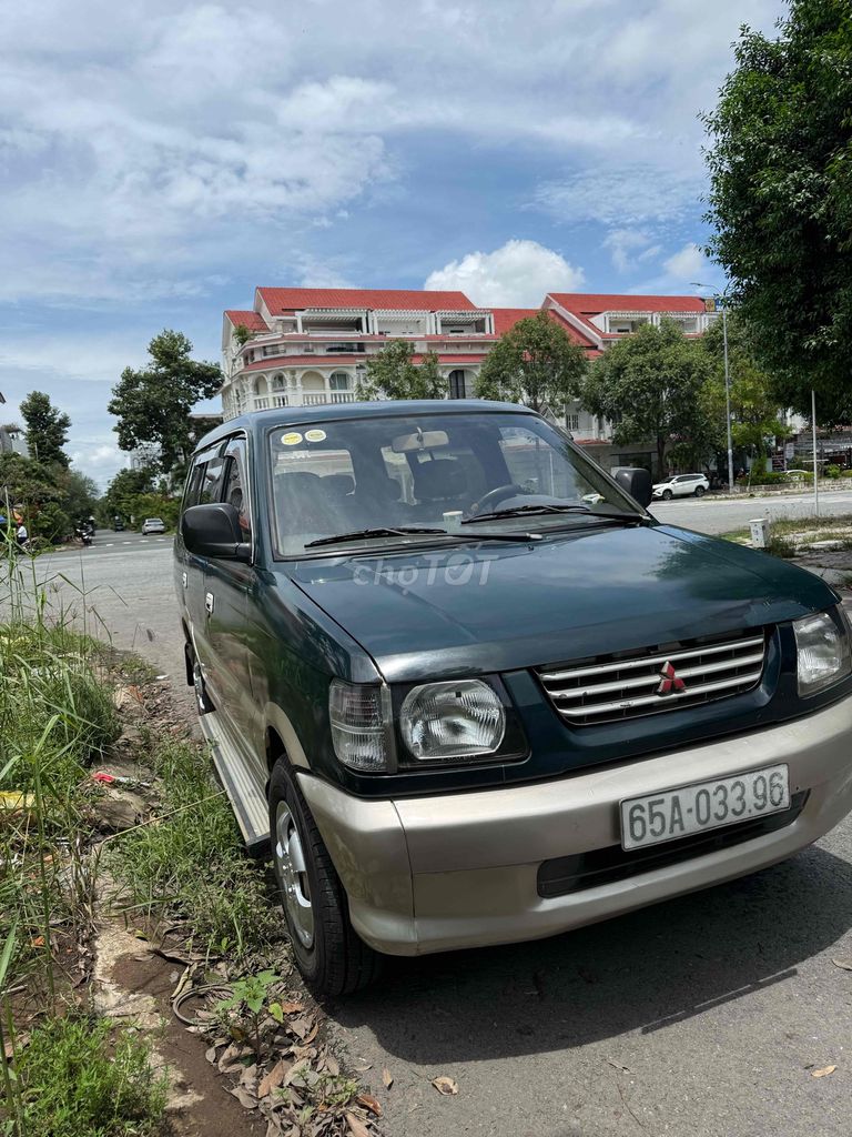 Mitsubishi Jolie 2000 photo 2