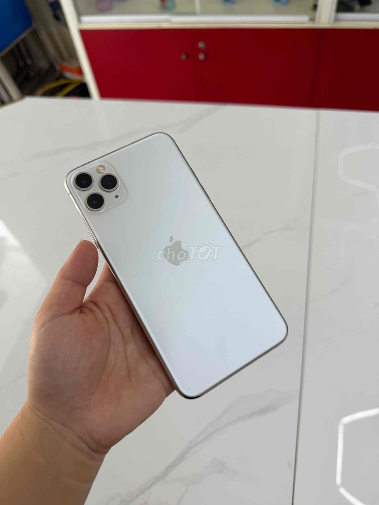 Apple iPhone 11 Pro Max 256GB Bạc. Mua bán Điện thoại tại Quận Ninh Kiều Cần Thơ được đăng bởi Nguyễn Ngọc Cần Thơ hình 1