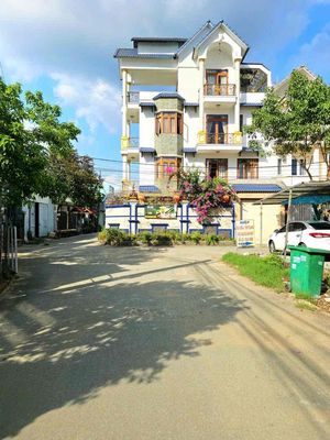 LÔ 3.1 TỶ - 50.4m2 - ĐƯỜNG Ô TÔ 8M CÓ VỈA HÈ - ĐỐI DIỆN ĐÔNG TĂNG LONG