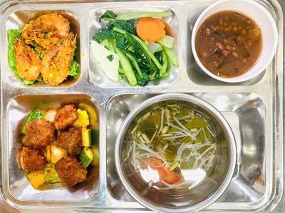 ĐẦU BẾP (SUẤT ĂN CÔNG NGHIỆP)