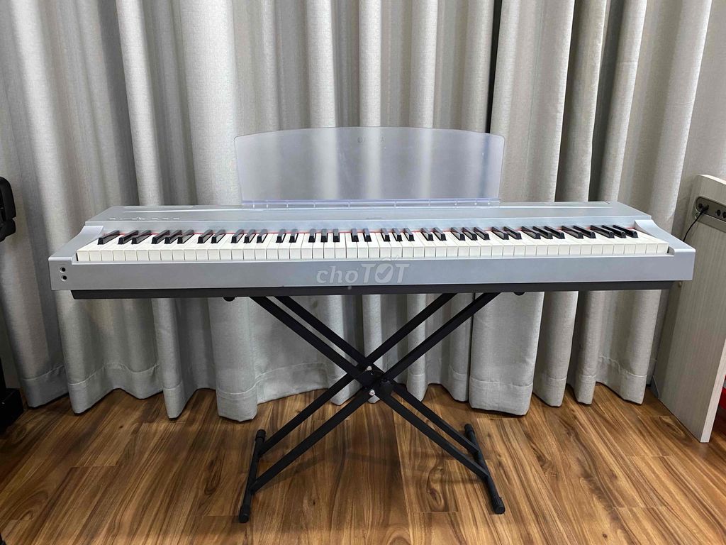 Piano Nhật Yamaha P70 chính hãng