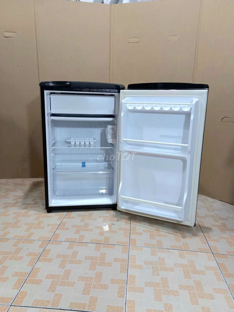 Tủ lạnh Aqua 983N8 nhỏ 1 ngăn, làm lạnh nhanh,. Mua bán Tủ lạnh tại Quận Tân Phú Tp Hồ Chí Minh được đăng bởi ĐỨC hình 1