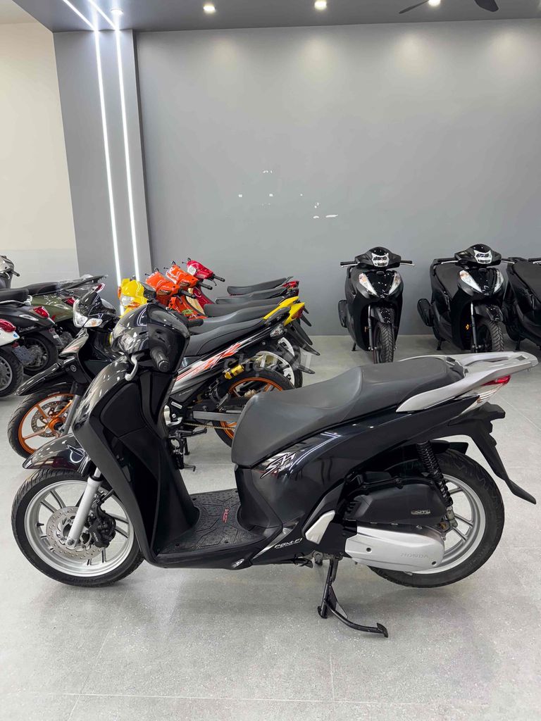 SH125 2016 Smartkey rin xe chuẩn đẹp Hỗ trợ góp. Mua bán Xe máy tại Quận Cái Răng Cần Thơ được đăng bởi Cửa Hàng Xe Máy Quang Sang hình 6