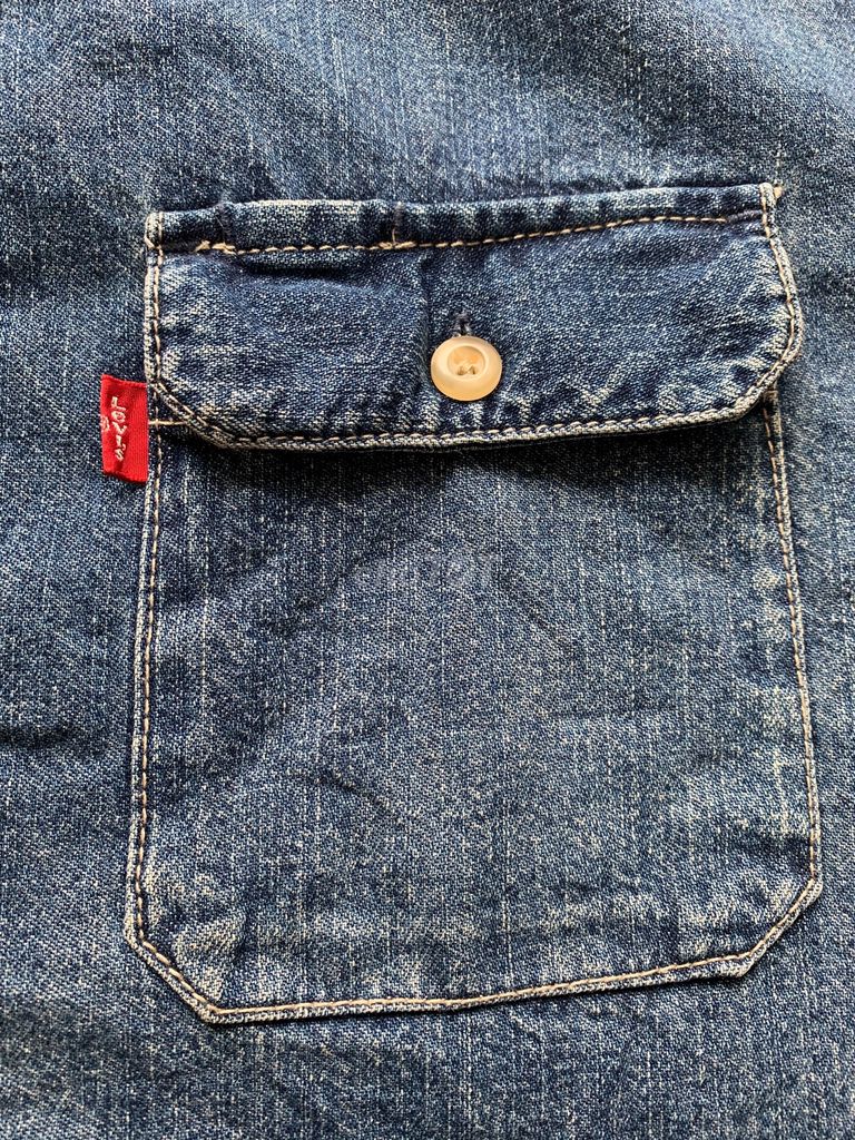 0933625469 - Khoác Jean hiệu Levis Size L chính hãng mới 96%