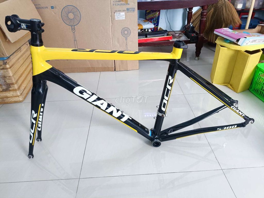 Cần bán sườn Giant OCR 5300 full nhôm.. Mua bán Xe đạp tại Quận Ninh Kiều Cần Thơ được đăng bởi namtran hình 2