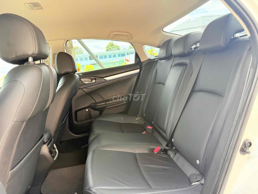 Honda Civic 2019 G 1.8 AT - 46000 km. Mua bán Ô tô tại Thành phố Biên Hòa Đồng Nai được đăng bởi lê văn thắng hình 11