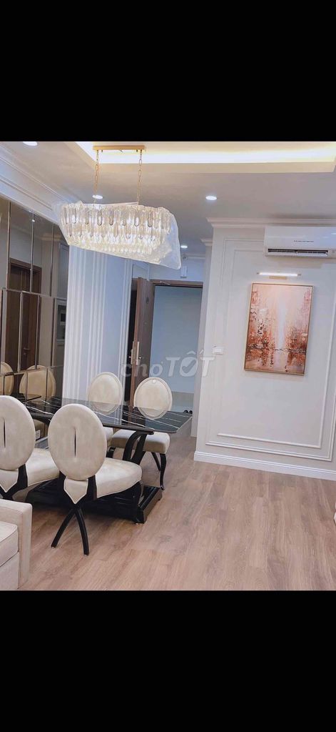 Cần pass bàn ghế ăn còn mới. Mua bán Bàn ghế tại Quận Hoàng Mai Hà Nội được đăng bởi Mimi hình 1
