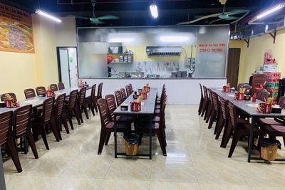 Quán Phở Lẩu Cần Tuyển 1 Nhân Viên Thu Ngân