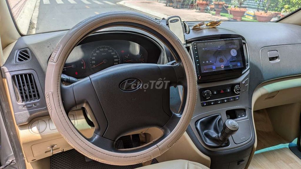 Hyundai Starex 9 chỗ máy dầu, 2.5D số sàn.. Mua bán Ô tô tại Quận 8 Tp Hồ Chí Minh được đăng bởi Vu Van Minh hình 7