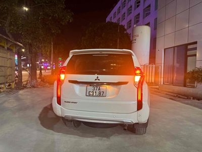 Mitsubishi Pajero Sport 2019 Dầu 9000km Trắng