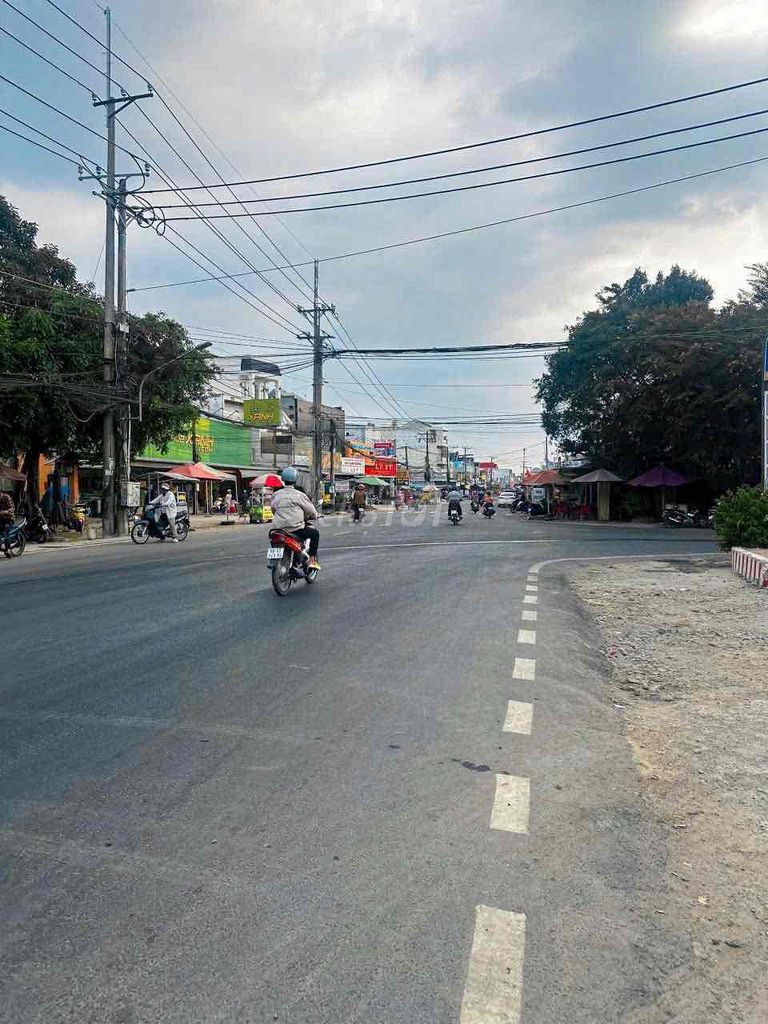 Chỉ cần thanh toán trước 200tr, bên e hổ trợ ÂN HẠN GỐC LÃI. Mua bán đất tại Thành phố Rạch Giá Kiên Giang được đăng bởi Hoàng Quẩn hình 5