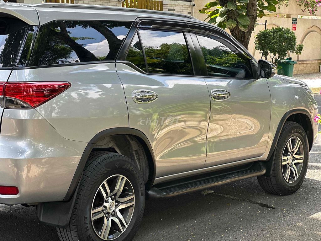 Toyota Fortuner 2018 2.4G 4x2 Full lịch sử xe đep. Mua bán Ô tô tại Quận 7 Tp Hồ Chí Minh được đăng bởi Gia Nhi Phúc Khang Auto  hình 11
