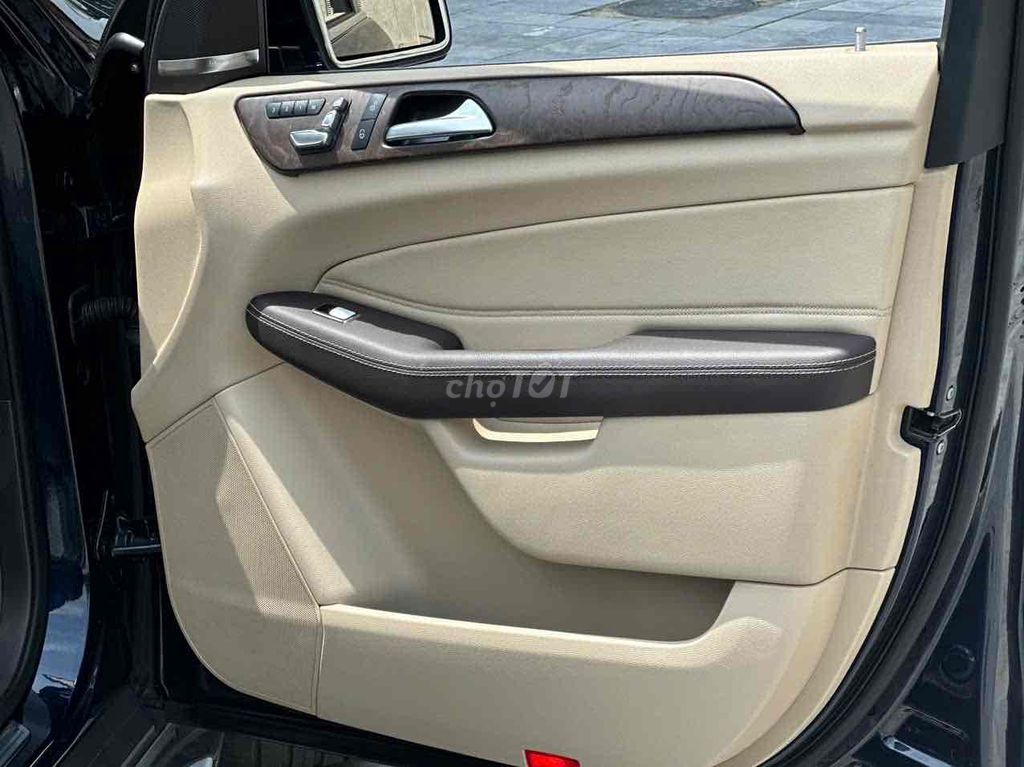 Mercedes Benz GLS Class 2016 400 4Matic - 79000 km. Mua bán Ô tô tại Quận Bắc Từ Liêm Hà Nội được đăng bởi Mr PHÁT THÁI HÀ AUTO hình 16