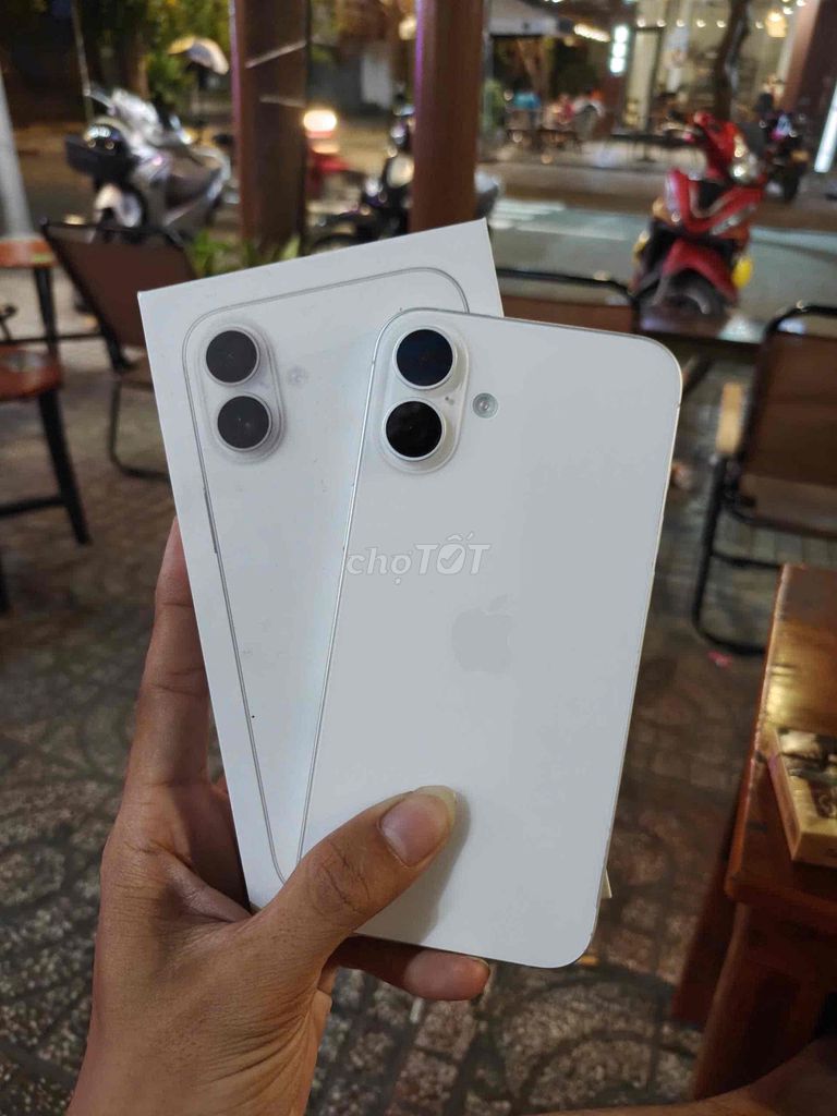 Apple iPhone 16 Plus Trắng LOCK EID. Mua bán Điện thoại tại Quận 7 Tp Hồ Chí Minh được đăng bởi Trâm bán táo  hình 1