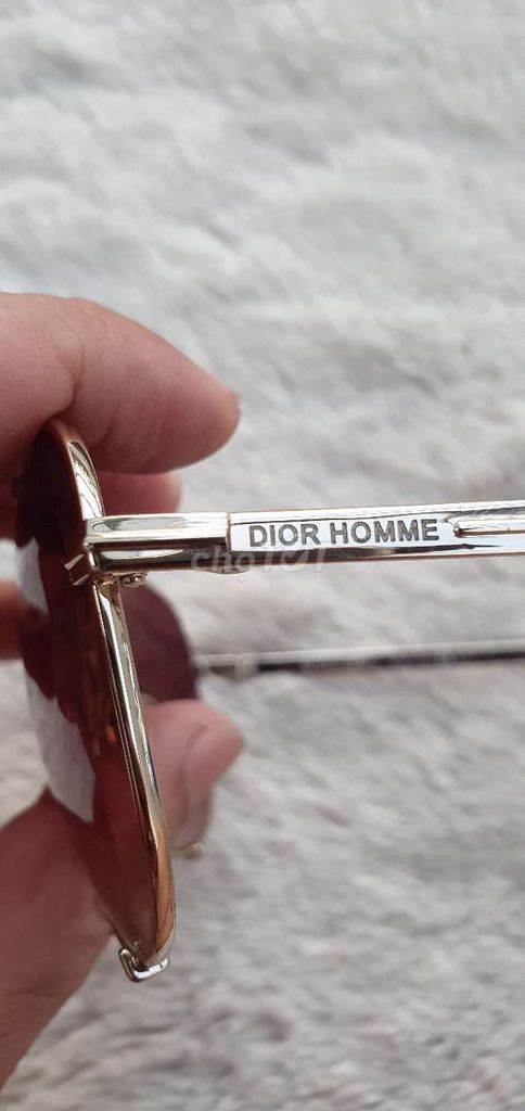 Cần bán giao lưu kính Dior nam nguyên zin Italia