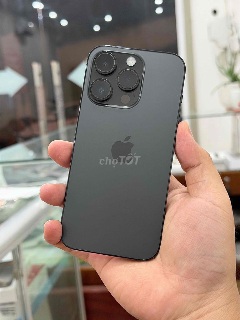 Apple iPhone 14 Pro 256GB Zin Áp Quốc Tế 9999%. Mua bán Điện thoại tại Quận Ninh Kiều Cần Thơ được đăng bởi Cầm Đồ Tấn Lợi hình 1