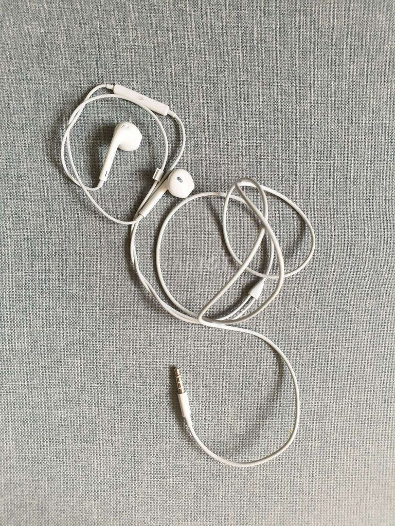 Tai nghe iphone jack 3.5mm zin bóc máy . Mua bán Tivi, Âm thanh tại Quận Tân Phú Tp Hồ Chí Minh được đăng bởi Trong Minh hình 1