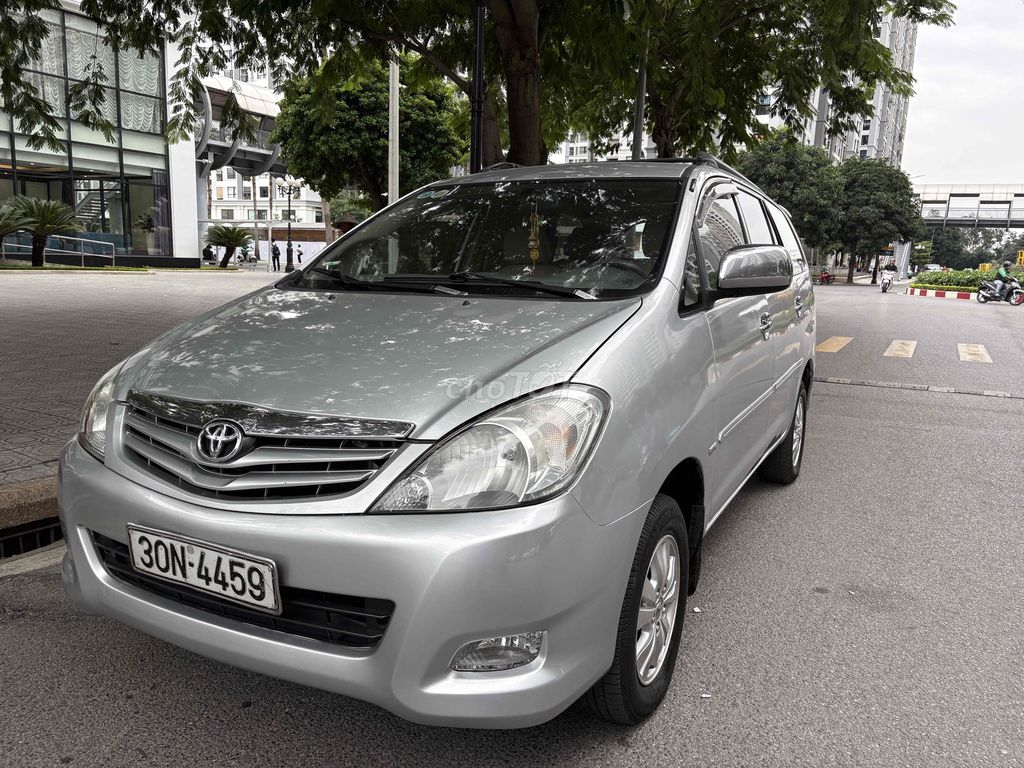 Toyota Innova 2009 G - 100000 km. Mua bán Ô tô tại Quận Hai Bà Trưng Hà Nội được đăng bởi Bùi hiển hình 3