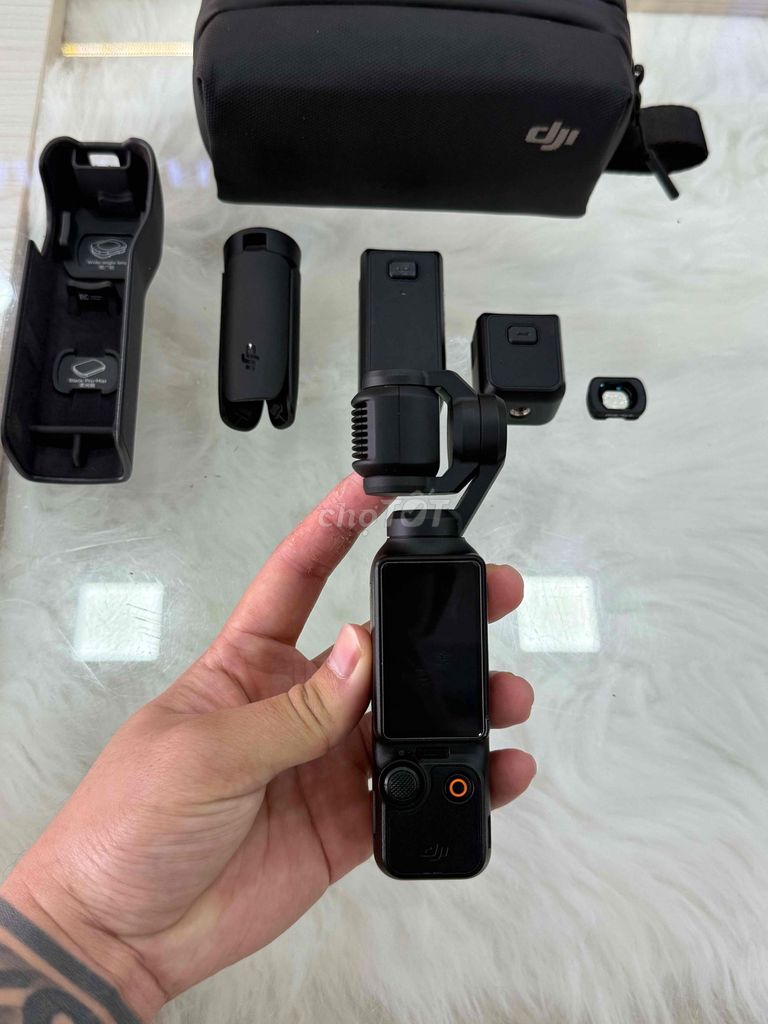 DJI Pocket 3 Combo ko mic. Mua bán Máy ảnh, Máy quay tại Quận Thanh Khê Đà Nẵng được đăng bởi Thắng  hình 1