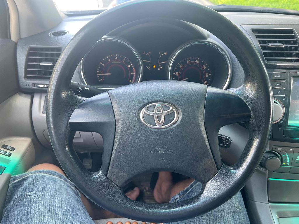 Toyota Highlander 2008 - 190000 km. Mua bán Ô tô tại Quận Cầu Giấy Hà Nội được đăng bởi Cửa hàng Đại Tín Auto hình 4