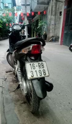 Xe đang đi muốn bán 7tr,xe ngon bốc. Mua bán Xe máy tại Quận Hai Bà Trưng Hà Nội được đăng bởi thành nguyễn tiến