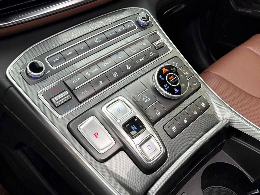 Hyundai Santa Fe 2022 Cao cấp 2.2L HTRAC  đen. Mua bán Ô tô tại Quận Cầu Giấy Hà Nội được đăng bởi Auto 6666 hình 15