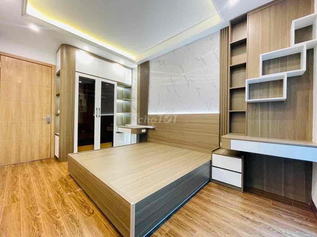 Còn Sót Thái Thịnh, 42m2 5 Tầng,Full Nội Thất, Nhà Đẹp 2 Thoáng 6 Ngủ