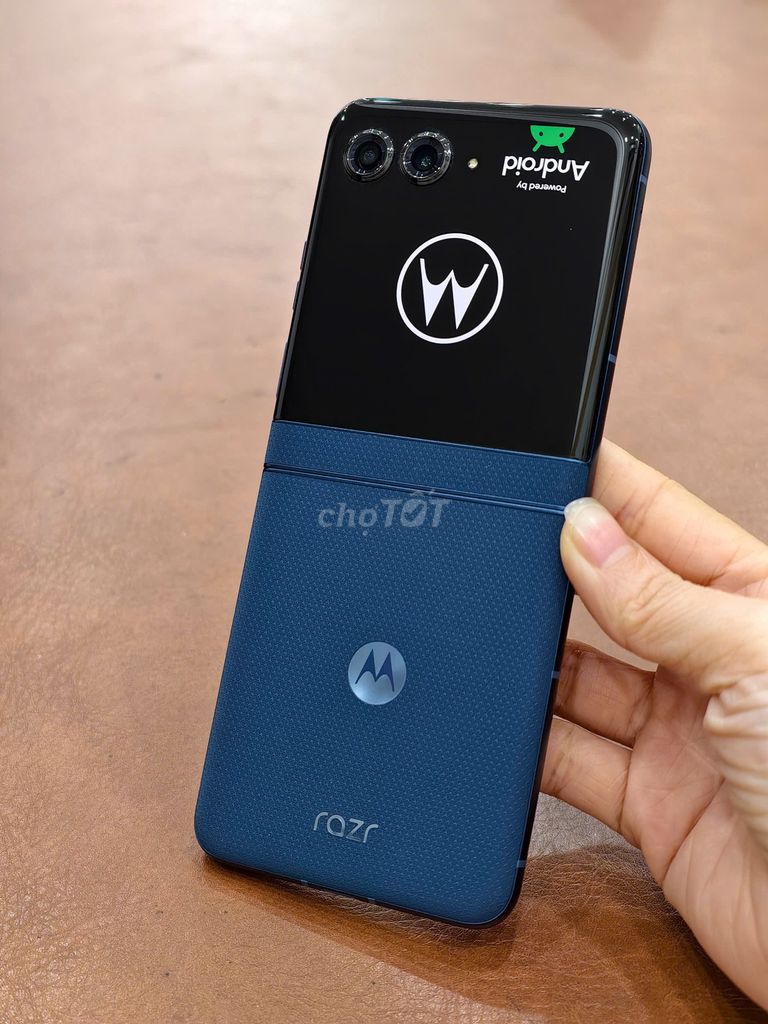 Motorola Razr 60 bản nội địa 12-512gb màu Xanh. Mua bán Điện thoại tại Quận Đống Đa Hà Nội được đăng bởi Hn Store hình 1