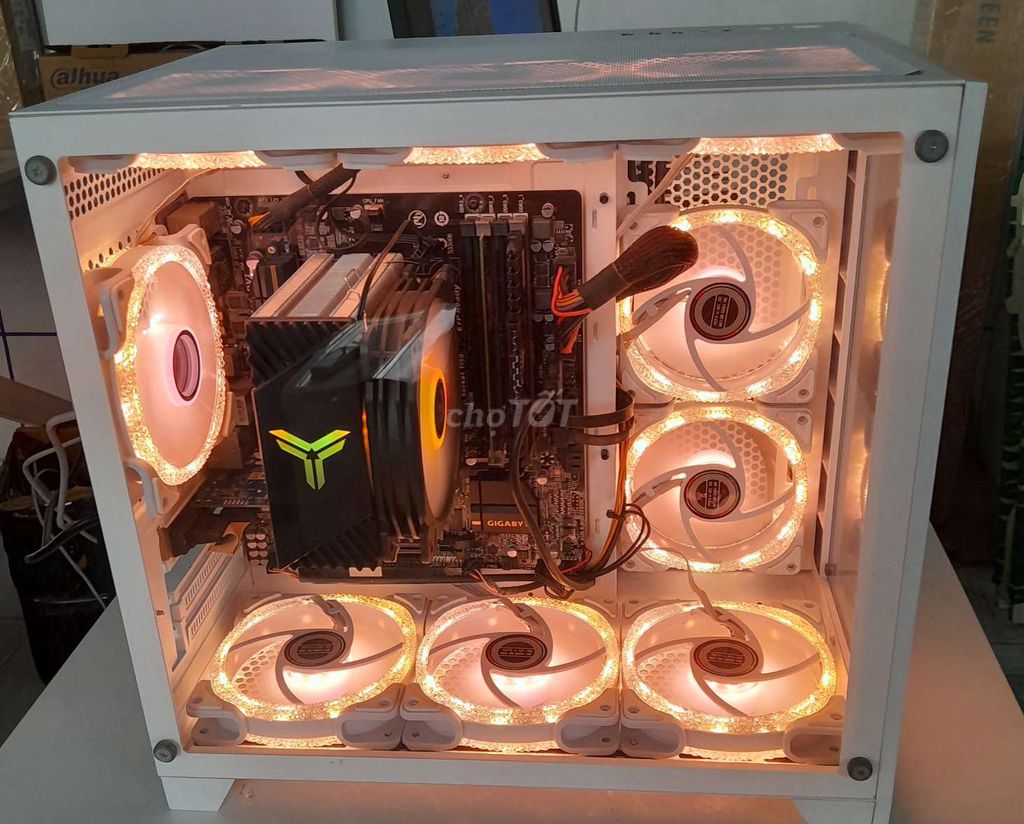 Thùng PC màu trắng . Mua bán Máy tính để bàn tại Thành phố Mỹ Tho Tiền Giang được đăng bởi Thien Tran Minh hình 1