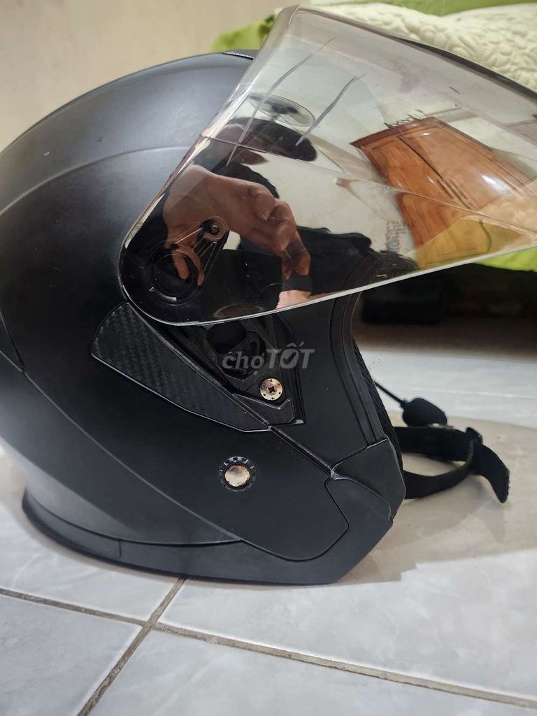 Nón bảo hiểm Bluetooth kèm kính râm bên trong Hàng. Mua bán Phụ tùng xe tại Huyện Thuỷ Nguyên Hải Phòng được đăng bởi Nobless hình 4
