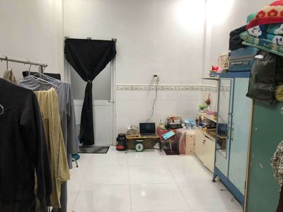 Cho thuê phòng mini Phòng Dưới Trệt.Đường Nguyễn Tất Thành. P18.Q4