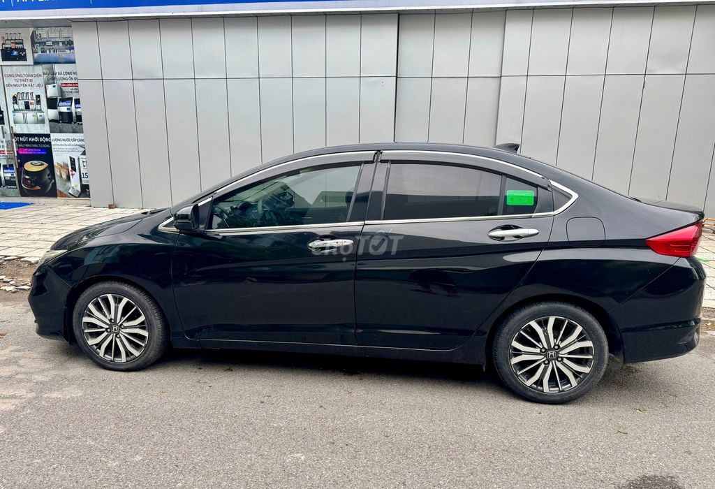 Honda City Top 2017 110000 км чёрный