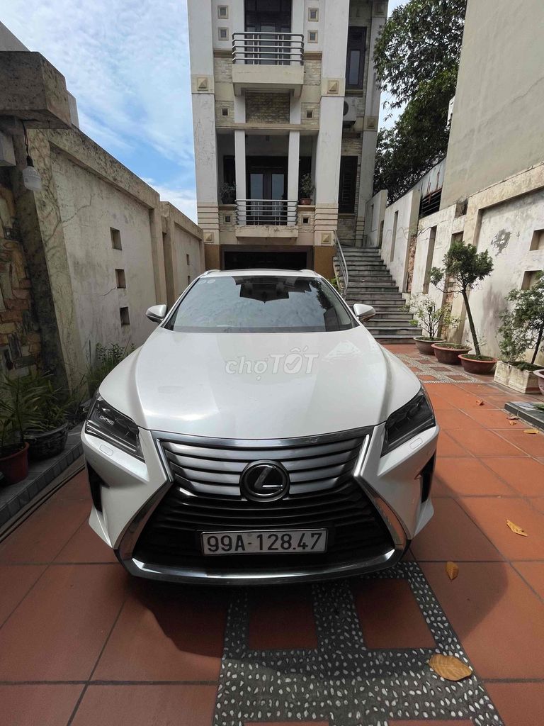 Lexus RX 350 2016 màu trắng nội thất nâu. Mua bán Ô tô tại Thị xã Từ Sơn Bắc Ninh được đăng bởi Thuỳ Chi Chi hình 3