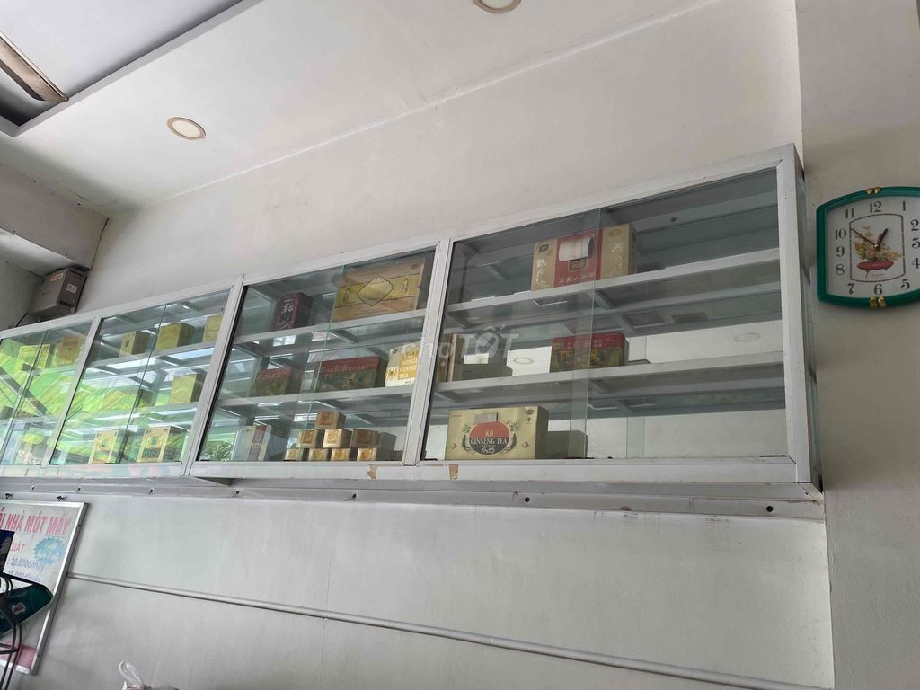 Tủ thuốc Kính Kim loại Trắng. Mua bán Tủ, kệ gia đình tại Quận Tân Phú Tp Hồ Chí Minh được đăng bởi Bảo thanh hình 1