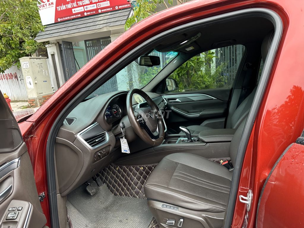 VinFast Lux SA2.0 2020 2.0 AT - 60000 km. Mua bán Ô tô tại Quận Long Biên Hà Nội được đăng bởi Tài Phạm Trọng hình 7