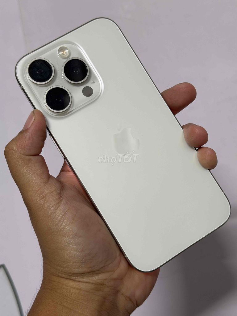 Apple iPhone 15 Pro 256GB Trắng pin 88%. Mua bán Điện thoại tại Thành phố Biên Hòa Đồng Nai được đăng bởi nguyễn lê store hình 1
