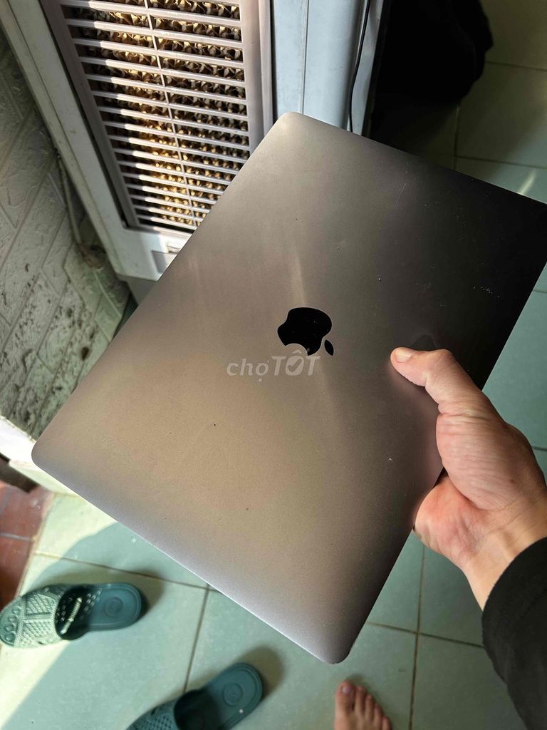 Macbook pro 2016 i5/256 bản touchbar bỏ màn. Mua bán Laptop tại Thị xã Hương Thủy Thừa Thiên Huế được đăng bởi hoà hình 1