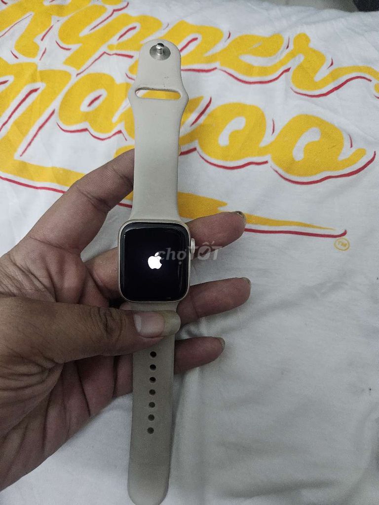 Apple Watch SE thế hệ 2 2024 (GPS) 42mm dây zin. Mua bán Thiết bị đeo thông minh tại Thành phố Thủ Đức Tp Hồ Chí Minh được đăng bởi binphone hình 1