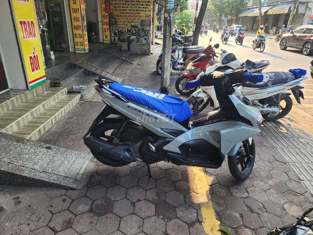 Honda Airblade Белый
