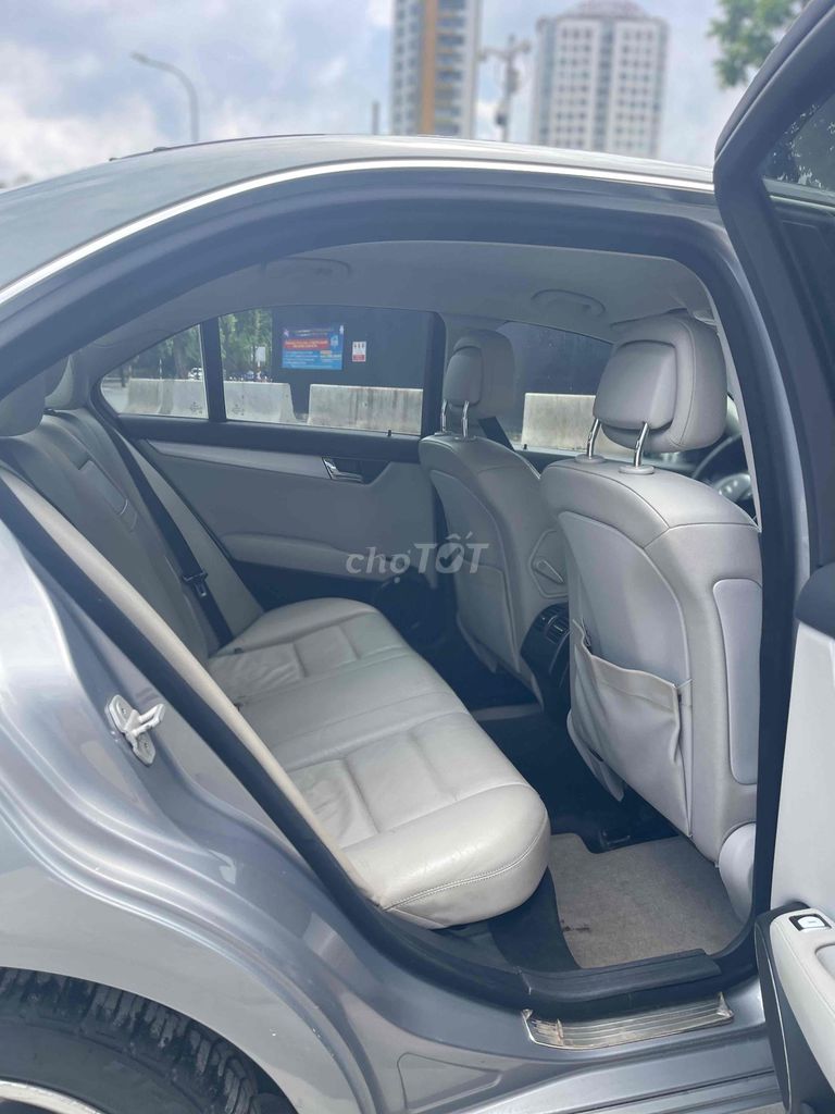 Mercedes Benz C200 sx 2010  odor 15 vạn km. Mua bán Ô tô tại Quận Thanh Xuân Hà Nội được đăng bởi long luxury hình 11