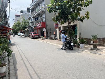 Đất Kinh Doanh sầm uất mặt chính đường Cửu Việt Trâu Quỳ