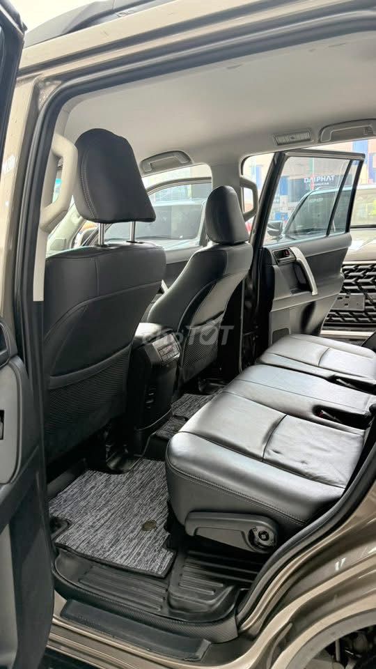 Bán Toyota Prado TXL 2.7, sản xuất 2016, xe đi ít.. Mua bán Ô tô tại Quận Bắc Từ Liêm Hà Nội được đăng bởi Mr Hợi  hình 8