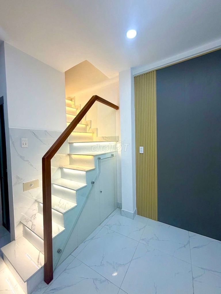 SIÊU PHẨM 3 TẦNG-Q11 MỚI ĐẸP LUNG LINH