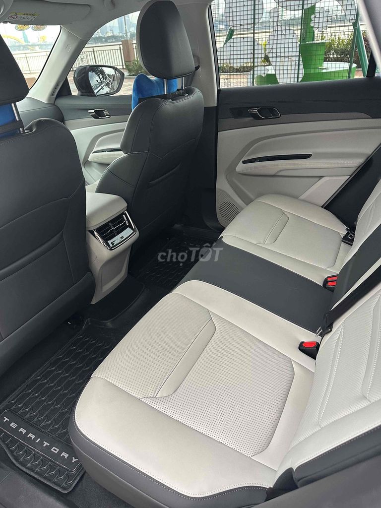 Ford Territory 2025  - 4000 km giá 375 triệu. Mua bán Ô tô tại Quận Thanh Khê Đà Nẵng được đăng bởi HAT hình 5