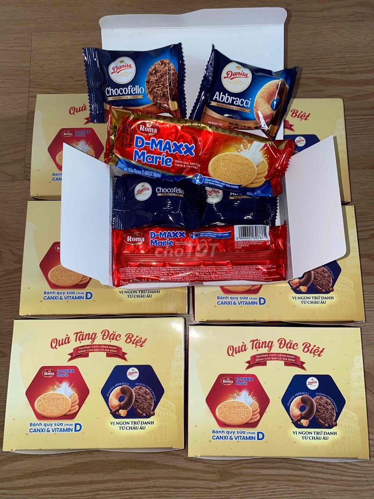 7 Hộp Bánh Mix Bánh Quy Sữa D-MAXX & Danisa Choco. Mua bán Đồ ăn, thực phẩm và các loại khác tại Quận Tân Phú Tp Hồ Chí Minh được đăng bởi Fenspecial hình 1