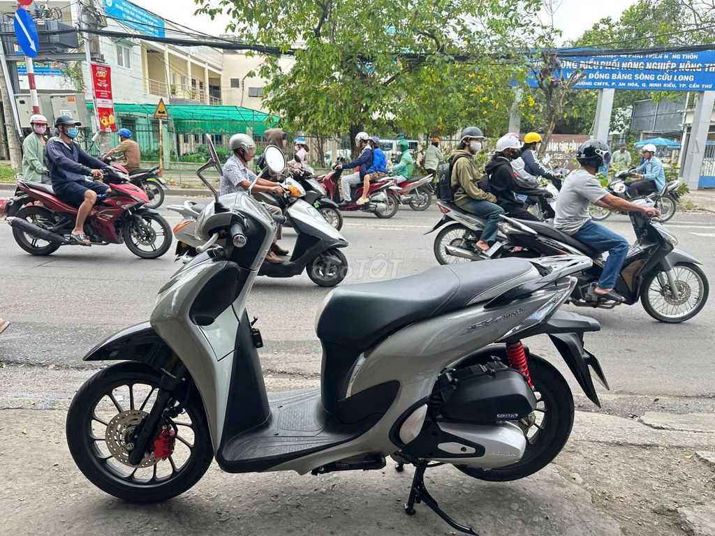 SH mode ABS 2022 ( e có bán góp ). Mua bán Xe máy tại Quận Ninh Kiều Cần Thơ được đăng bởi MINH THIỆN bán xe trả góp hình 2