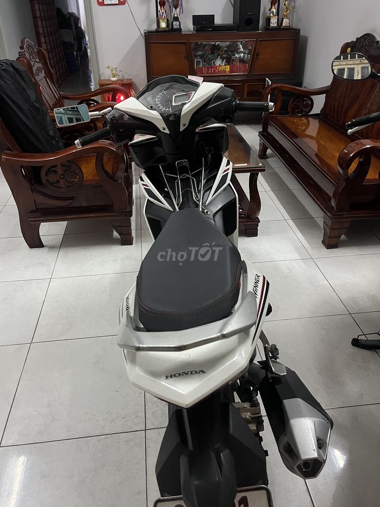 Em cần đổi xe nên bán. Mua bán Xe máy tại Thành phố Trà Vinh Trà Vinh được đăng bởi Nguyễn Duy hình 4