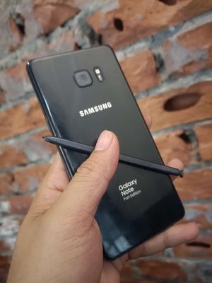 Samsung Galaxy Note Fan Edition kèm ốp. Mua bán Điện thoại tại Quận Ba Đình Hà Nội được đăng bởi Hiếu YJ