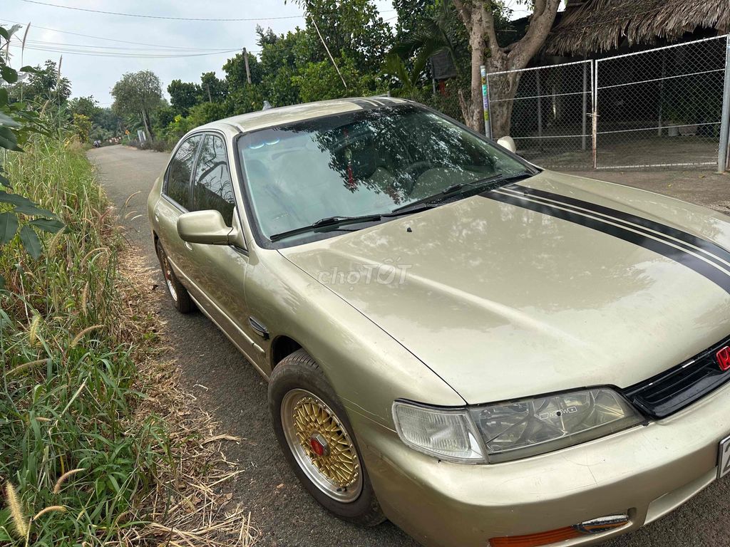 Honda Accord 1995 2.0 MT - 124584 km. Mua bán Ô tô tại Huyện Bàu Bàng Bình Dương được đăng bởi Trần Văn Quang hình 7